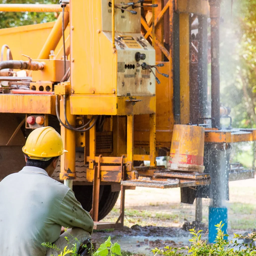 water well drilling image